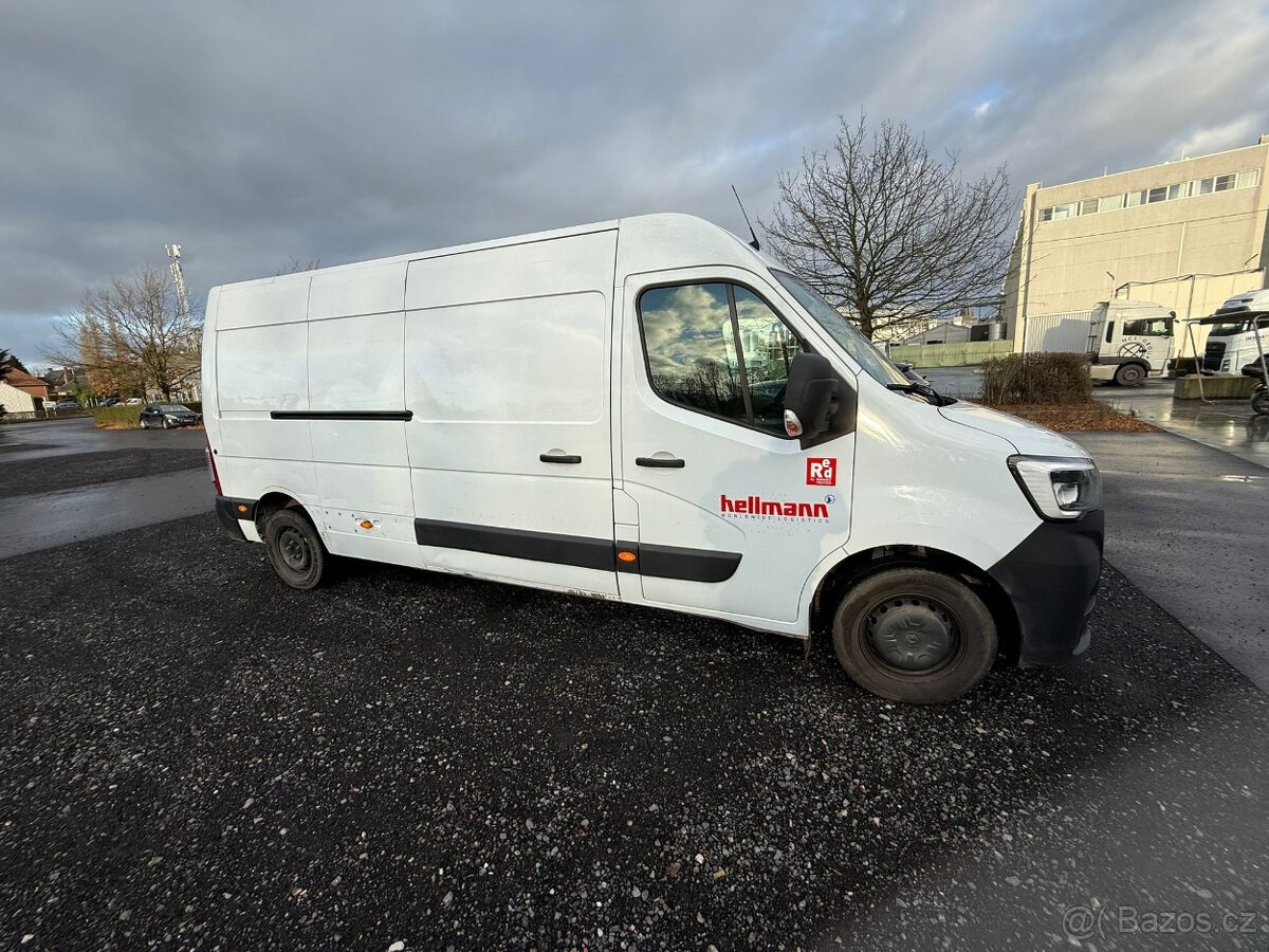 RENAULT MASTER 2,3 DCI rok 2022 1 majitel - 2