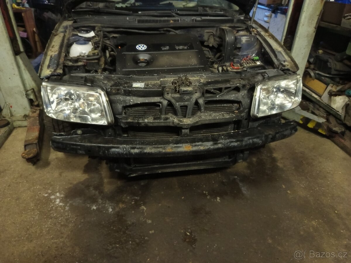 VW Bora 1.6 16v díly - 2