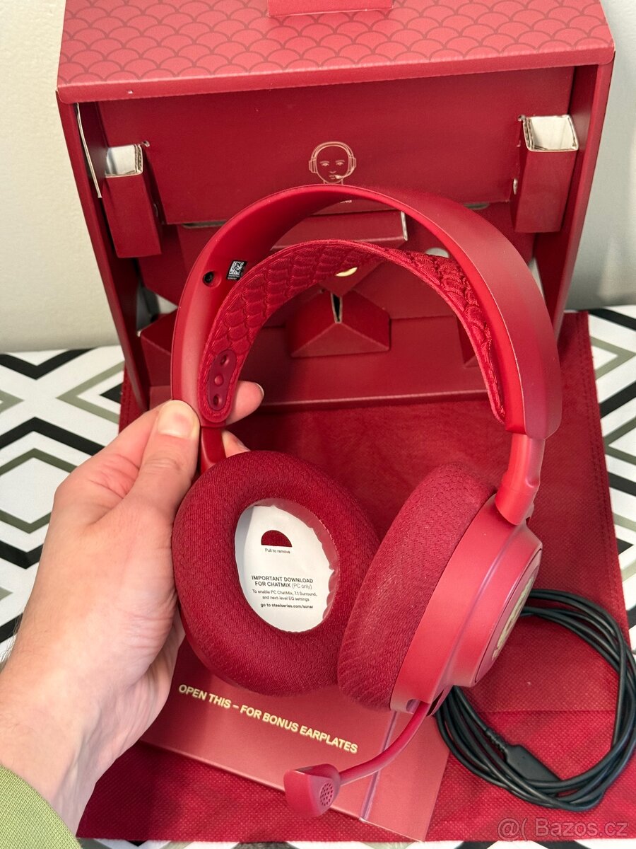 Sluchátka SteelSeries Arctis Nova 7 - Dragon Edition - 2