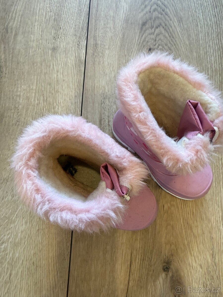 Dětské sněhule zn. Baťa - 2