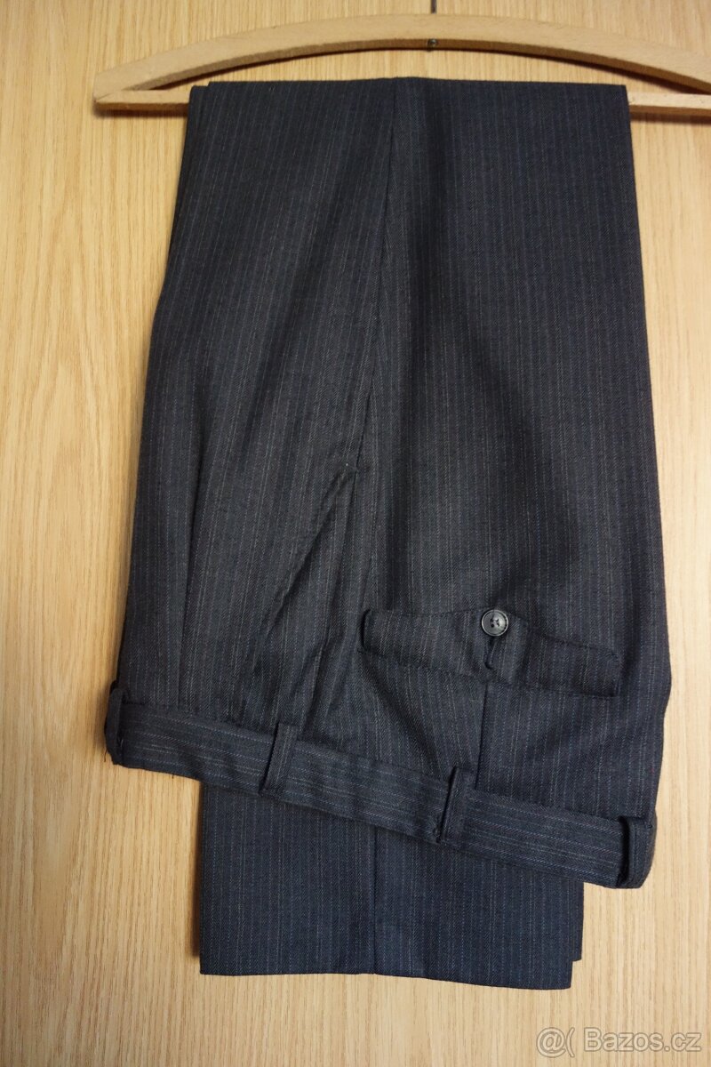 Prodám Pánský oblek - 2