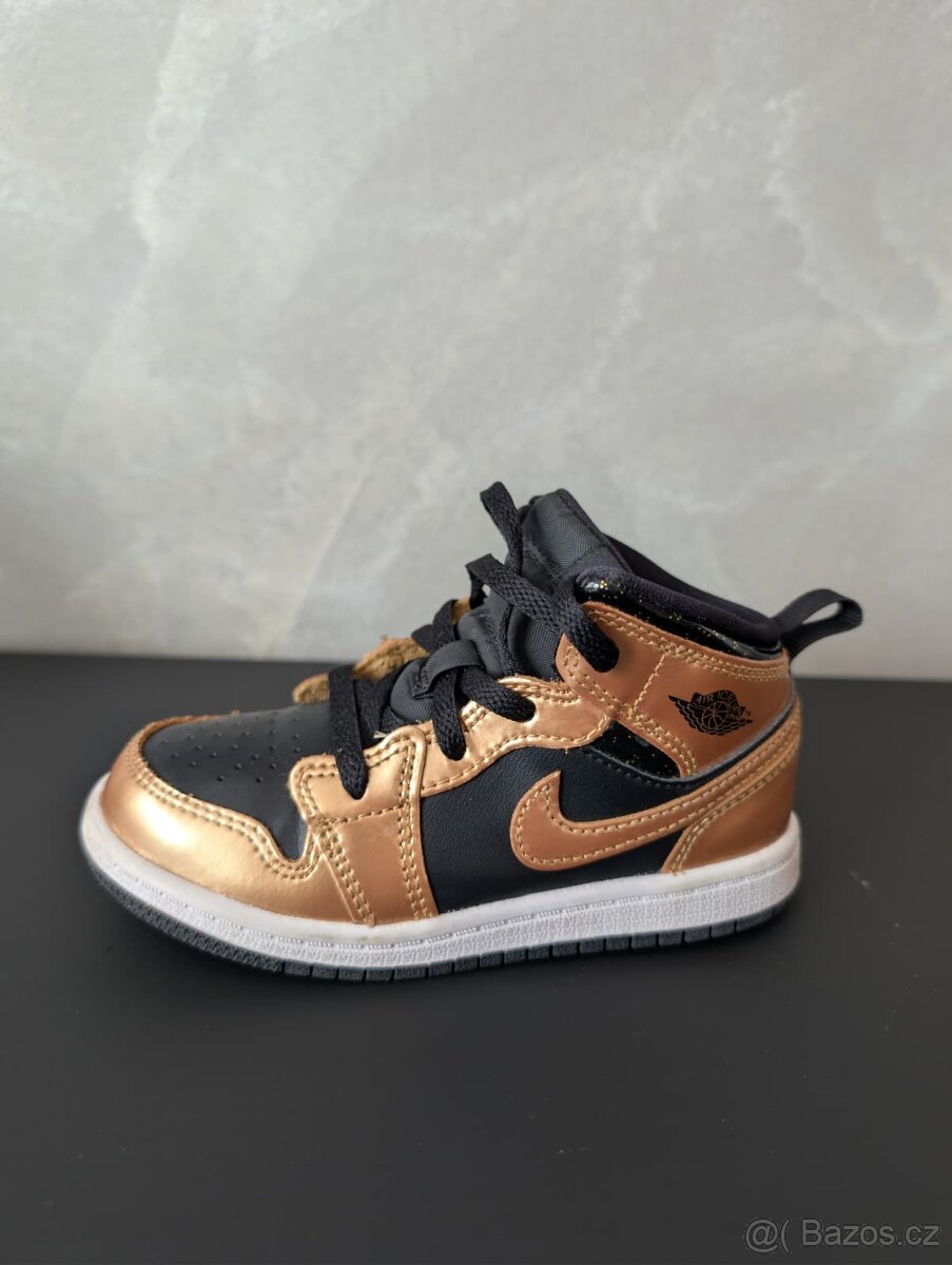 Dětské boty Nike Air Jordan 1 Mid vel.26 - 2