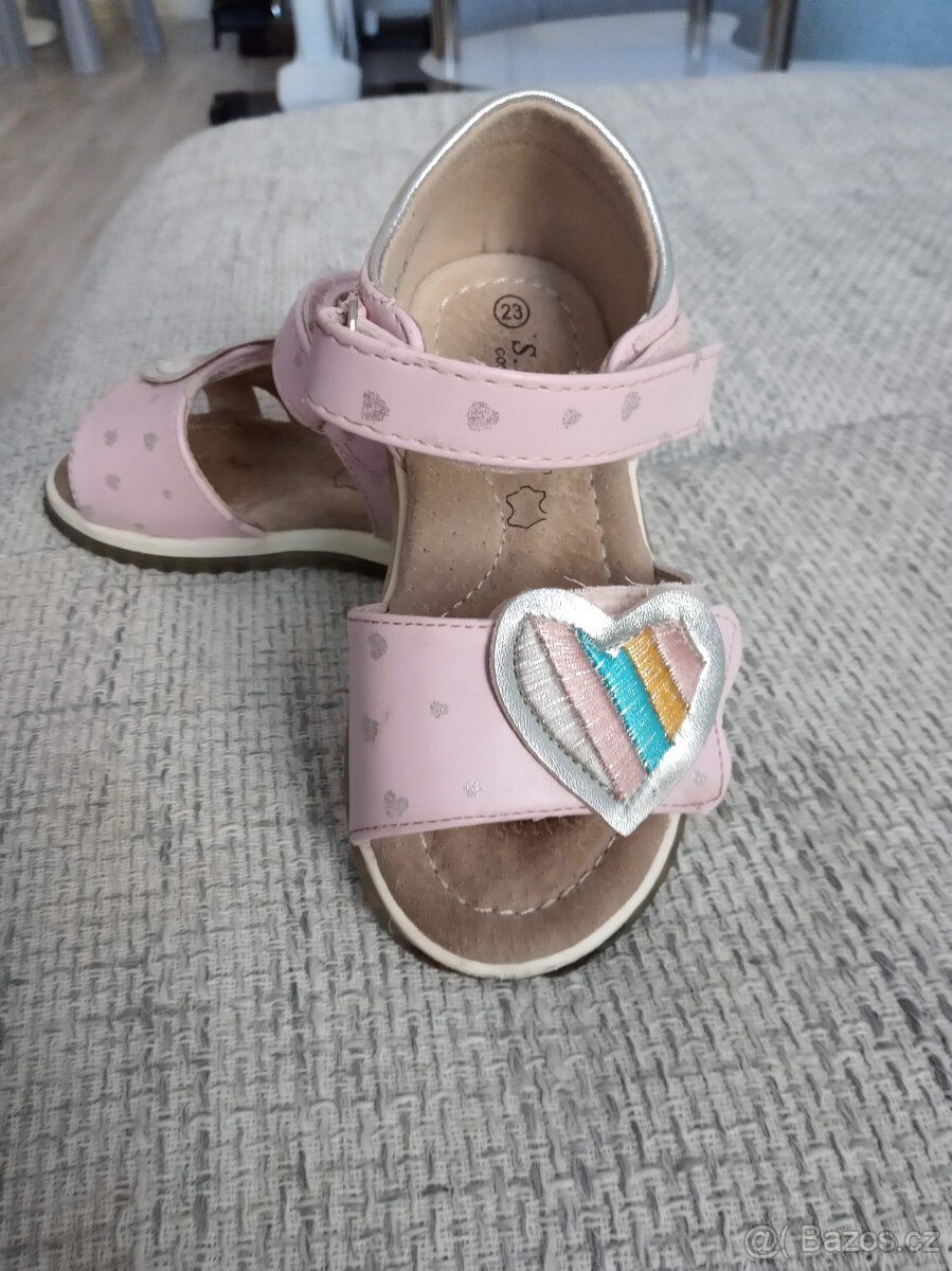 Sandálky č.25 - 2