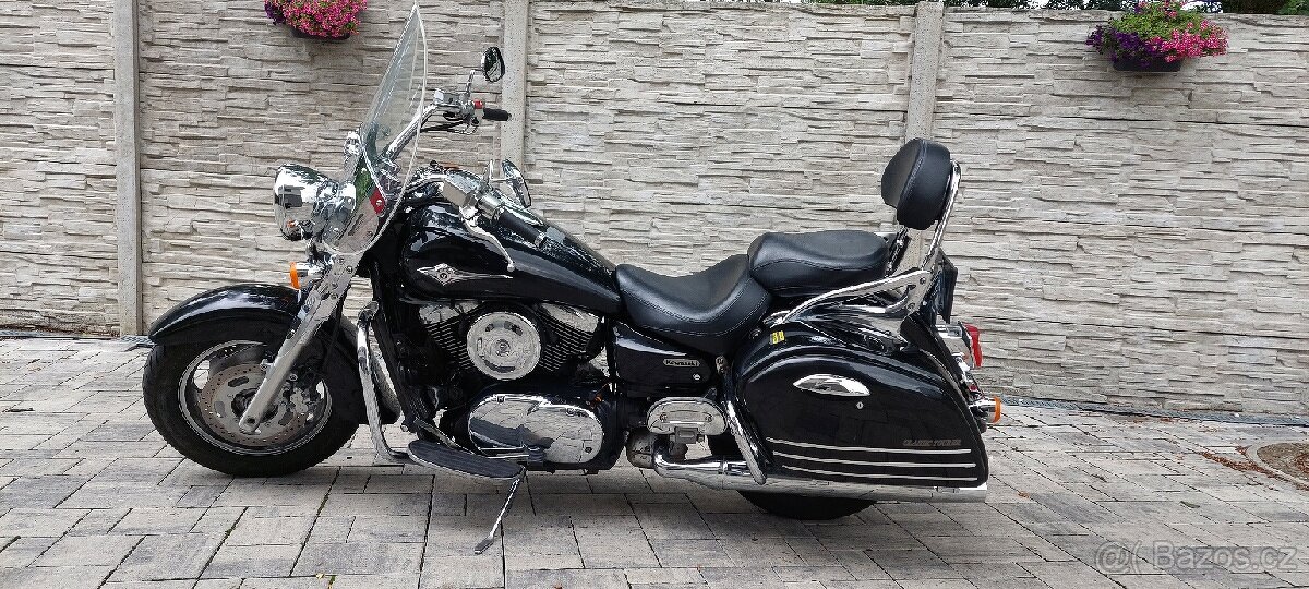 Kawasaki VN 1600 Classic Tourer - 2