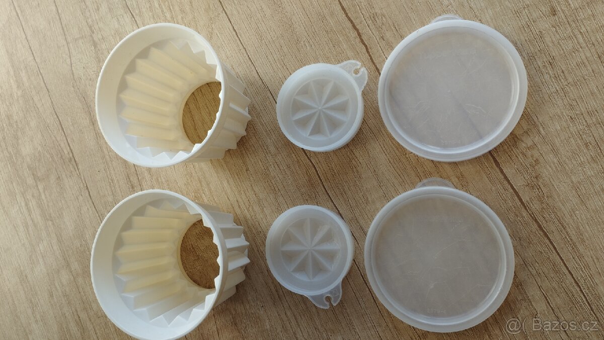 Tupperware formičky, cena za 2 ks dohromady - 2
