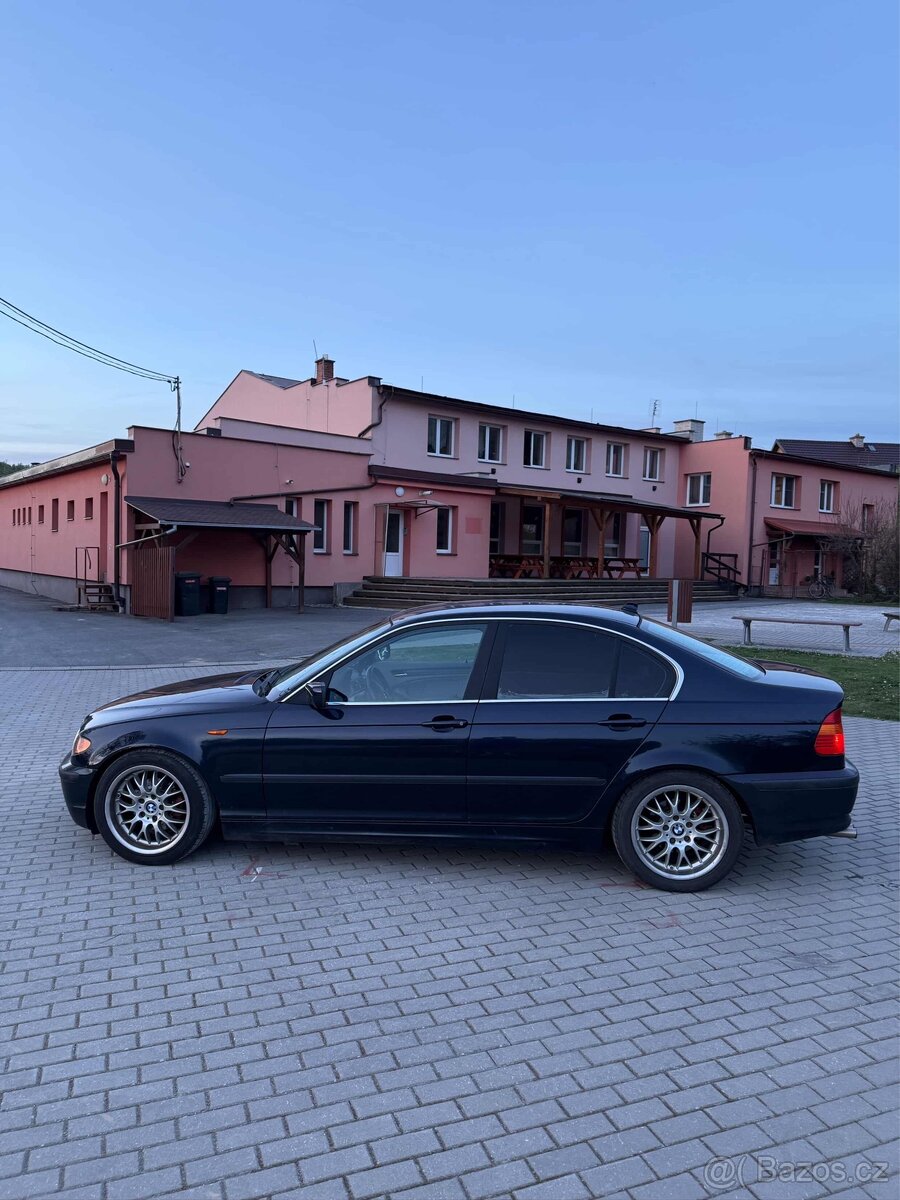 BMW E46 320i - 2