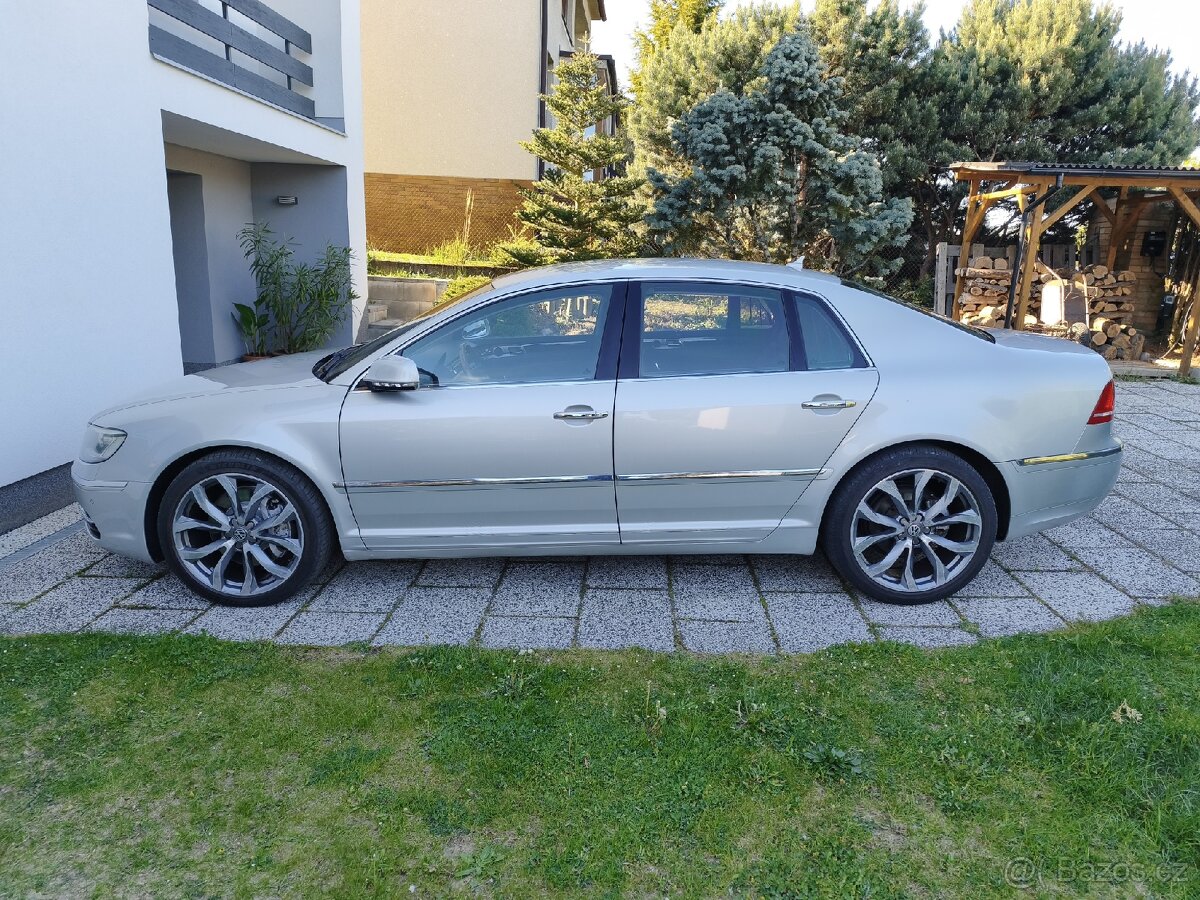 VW Phaeton 4.2 V8 - 2