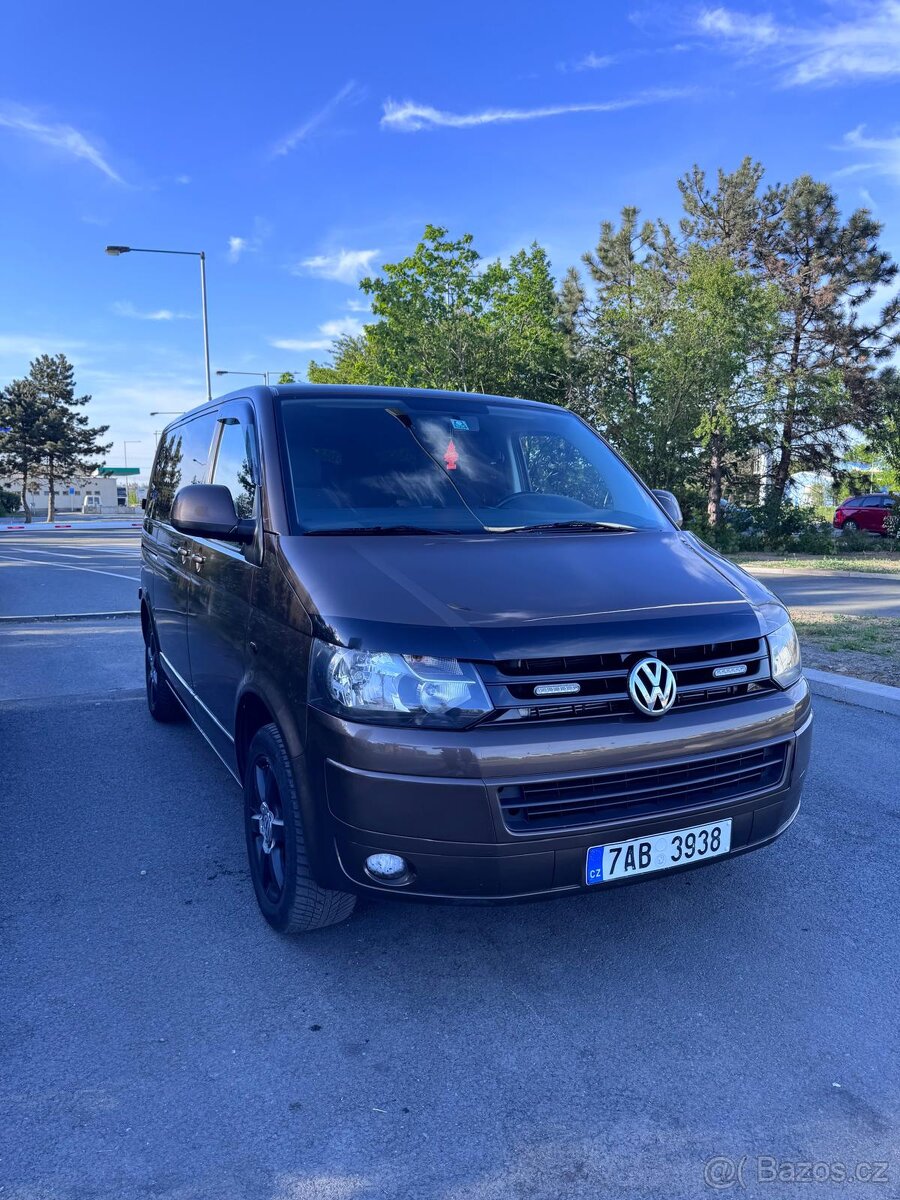 VOLKSWAGEN TRANSPORTER T5 - 2