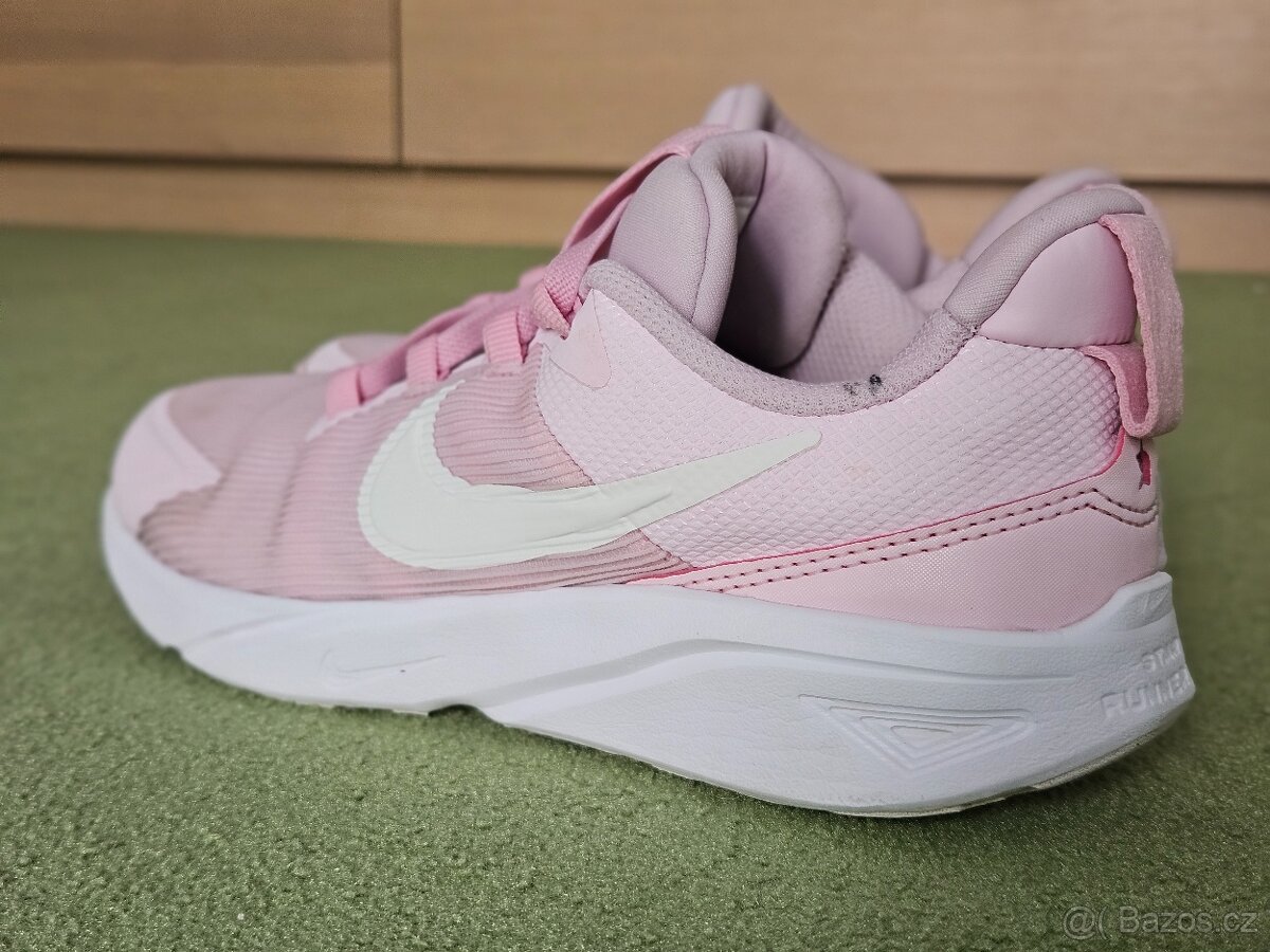 Dívčí tenisky Nike Star Runner 4 - 2