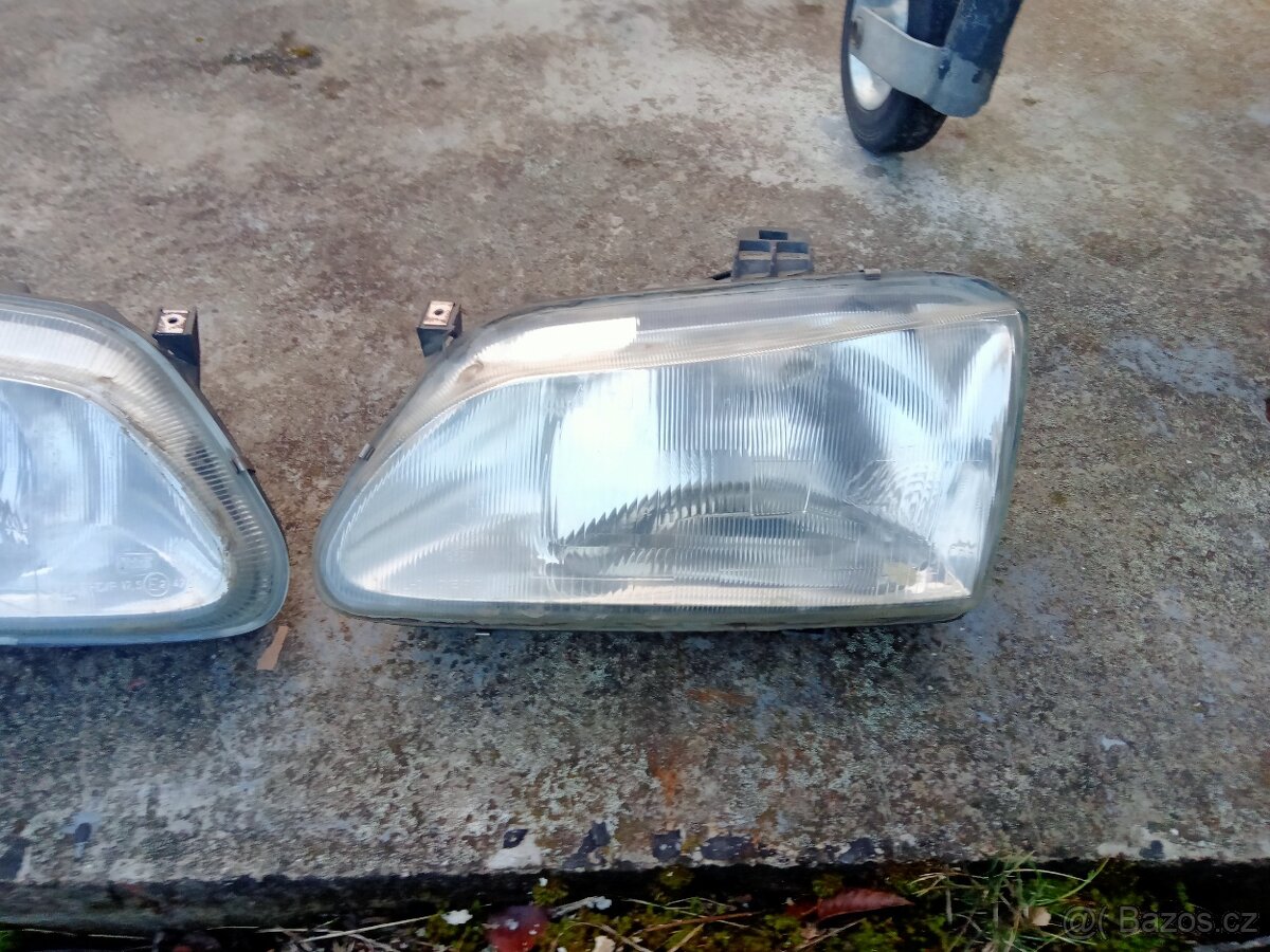 Drobnosti Renault 19 - 2