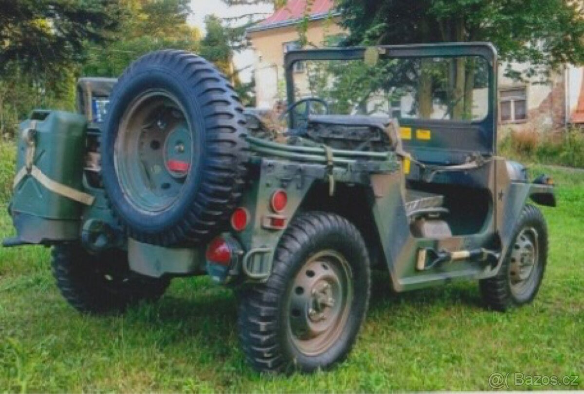 Vojenský veterán Ford M151A2 (1974) - 2
