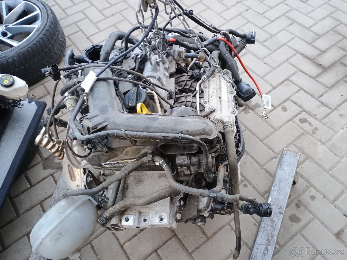 Prodám motor 1.0 TSI 85kw kód DKR - 2