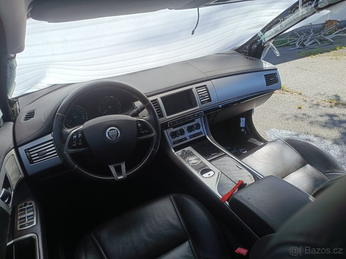 Jaguar xf 3.0 sdv6 facelift - 2
