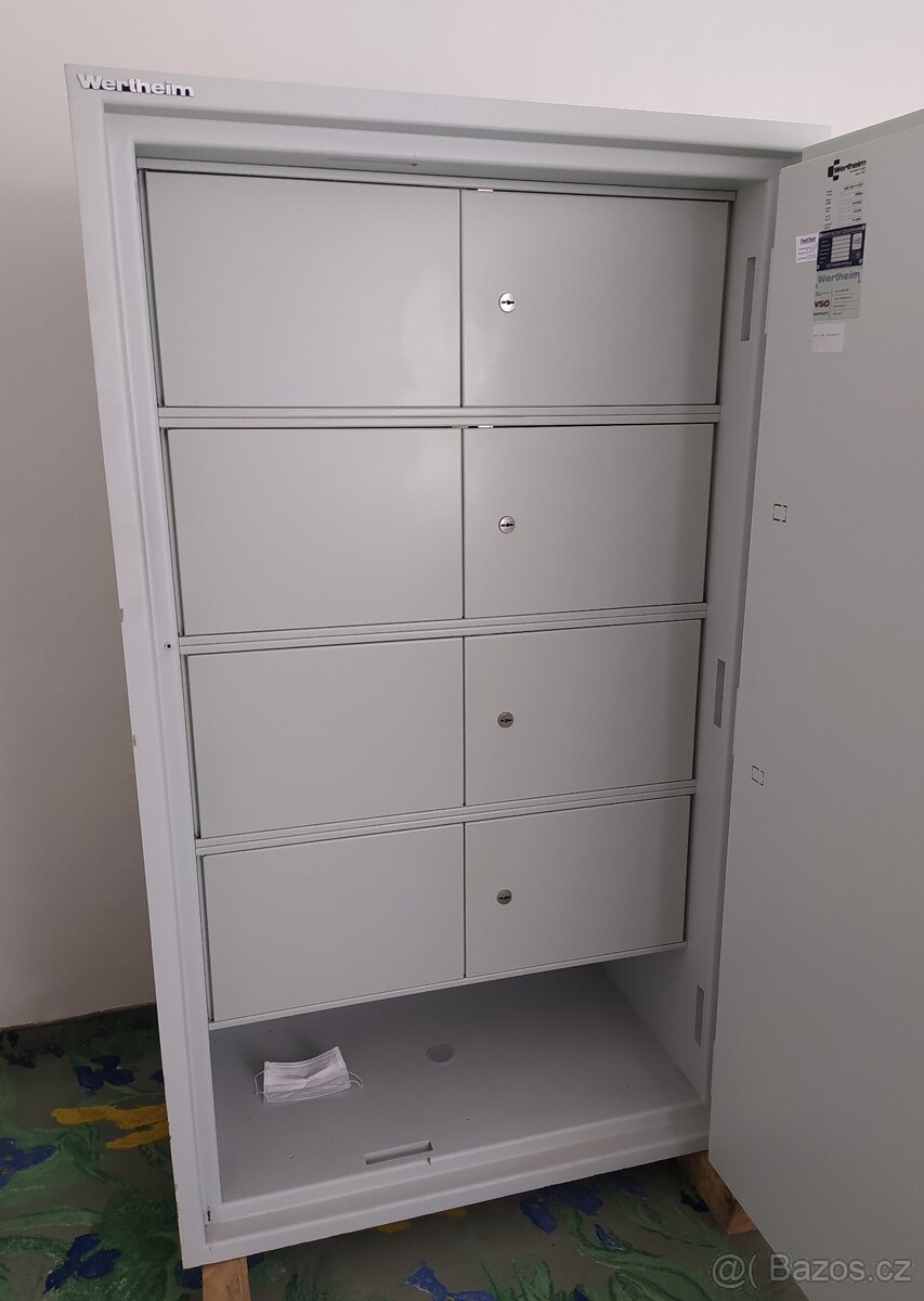 trezor Wertheim - 2