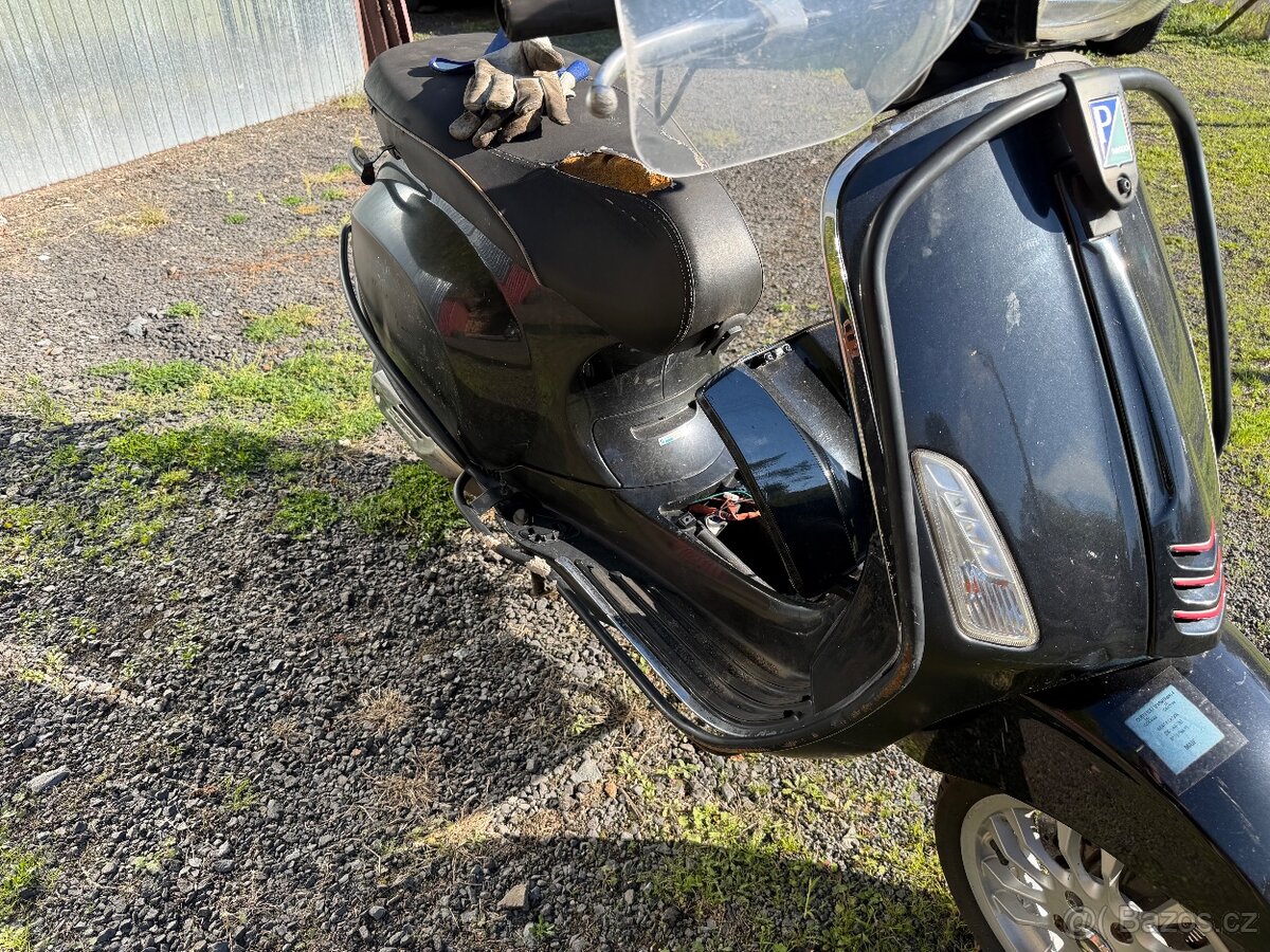 Vespa sprint,primavera - 2