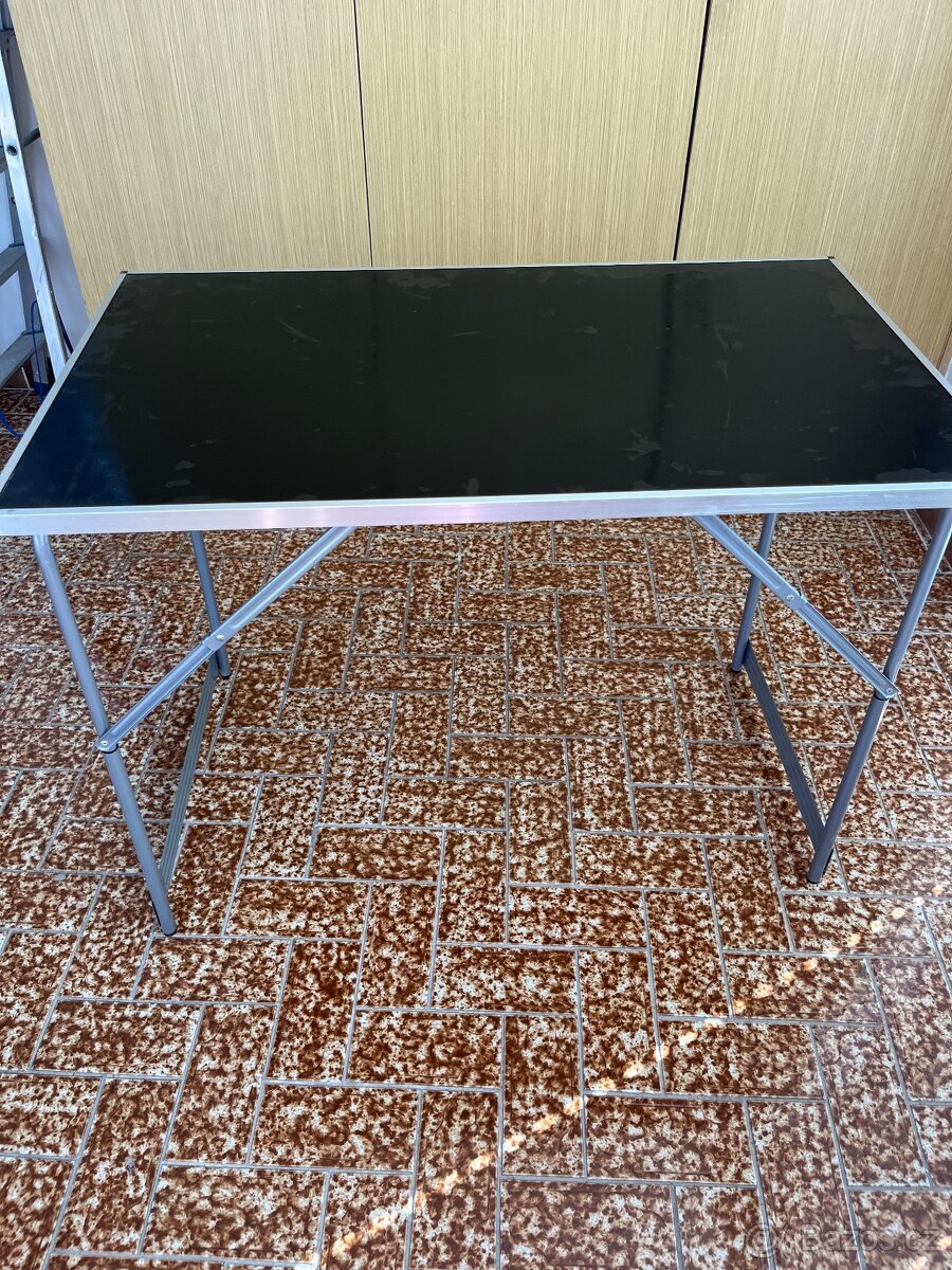 kempingový skládací stůl - 2