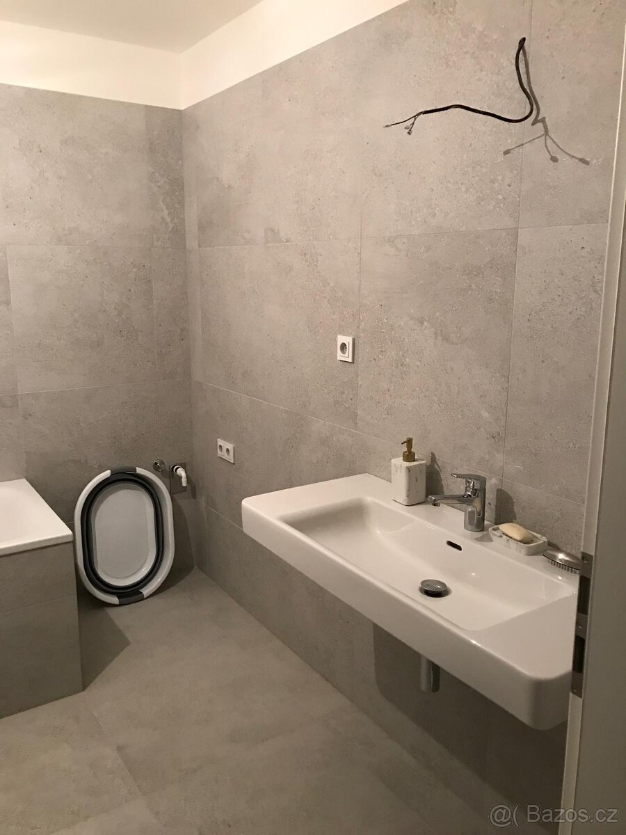 Luxusní umyvadlo LAUFEN 105x46 cm - nové - 2