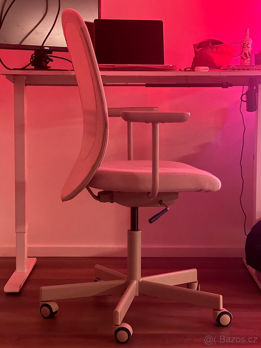 Elektrický nastavitelný stůl 120x60cm výškově nastavitelný h - 2