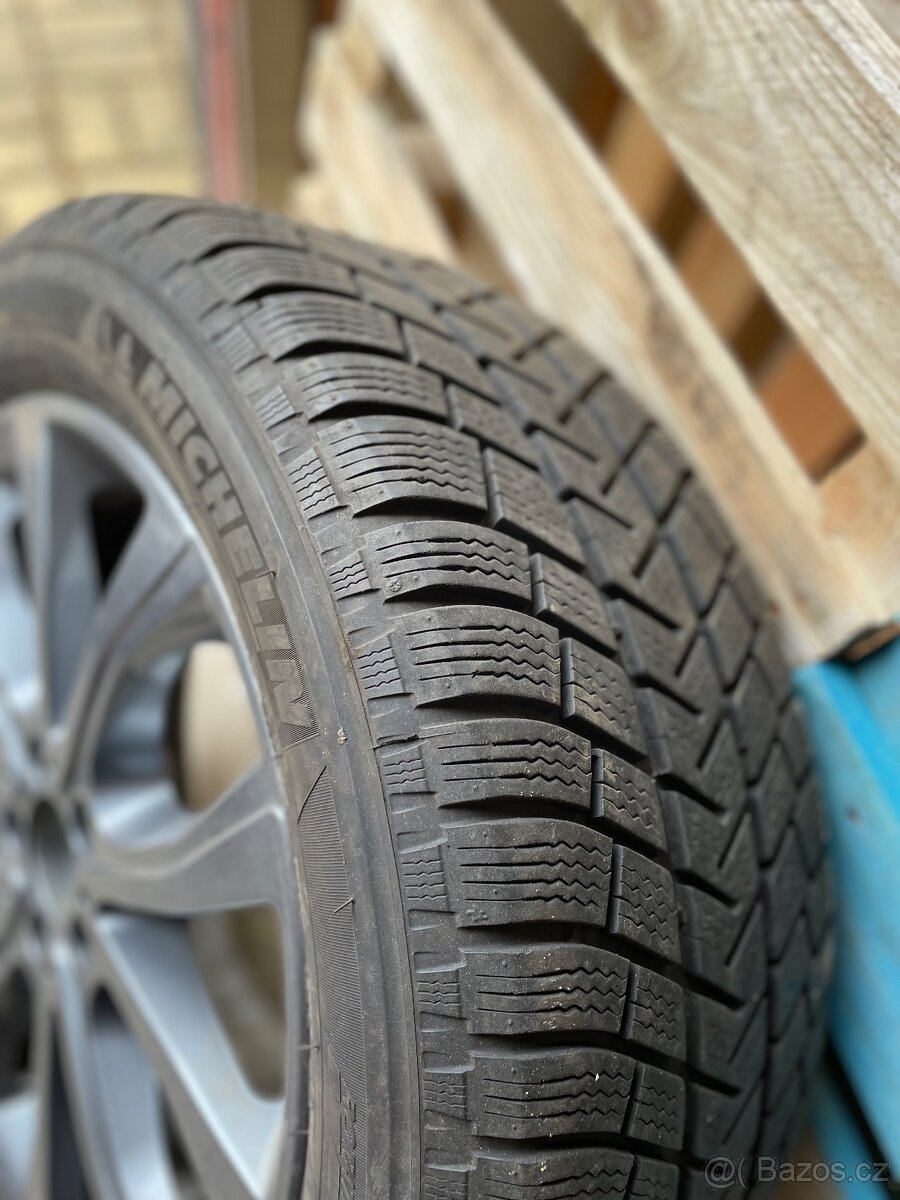 Originál alu Mercedes R19 se zimními pneu Michelin 255/50 - 2