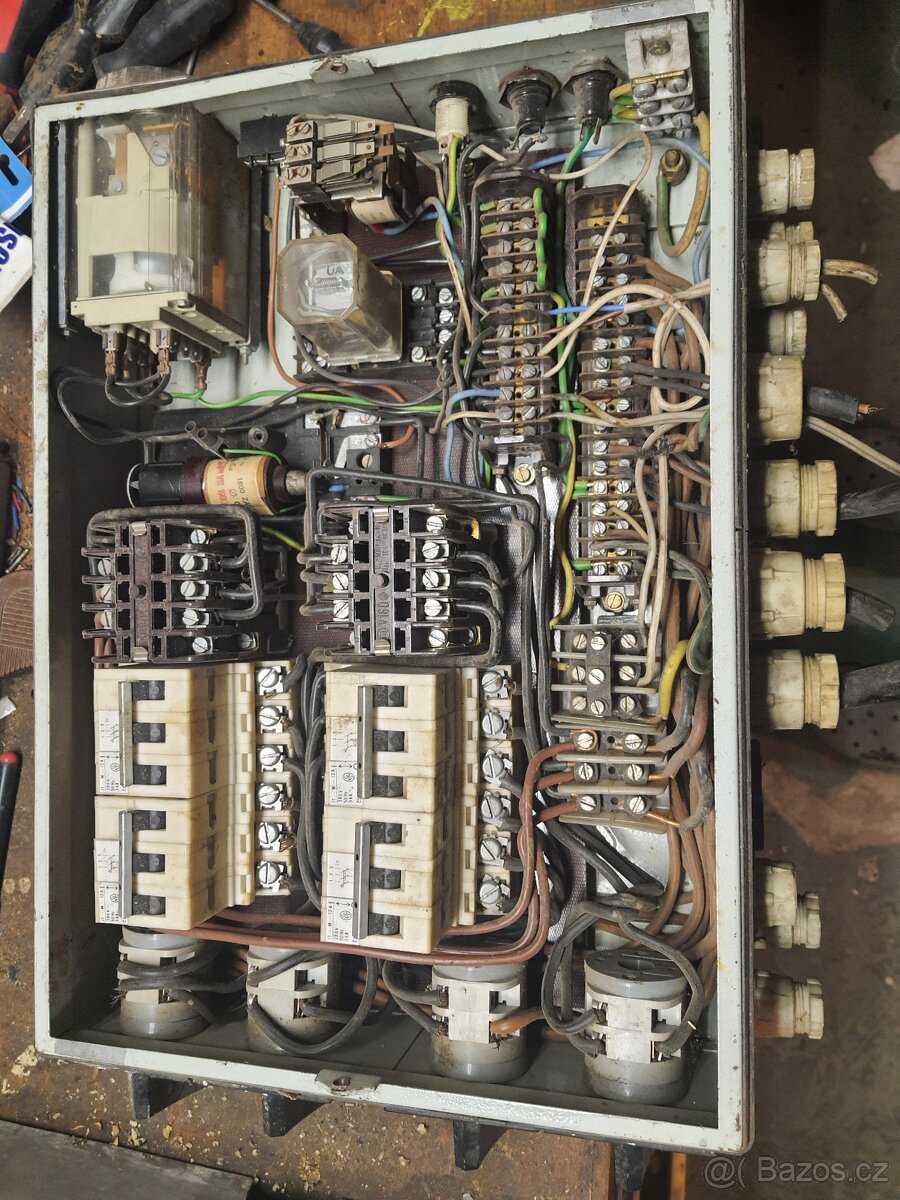 Prodám ovládání přímotopu - 2