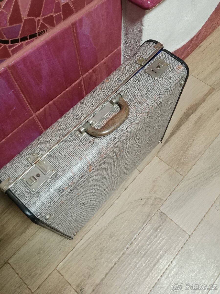 Kufr k harmonice - 2