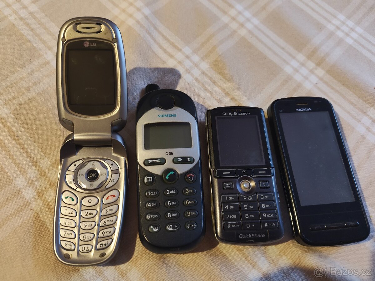 Mobilní telefony mix značek - 2
