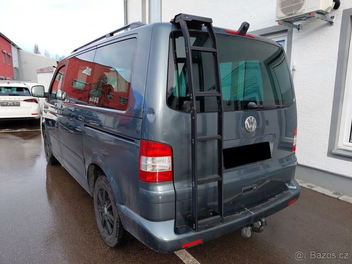 VW Multivan T5 2.5TDi 96kW - 5-Míst - Manuál - tažné - 2