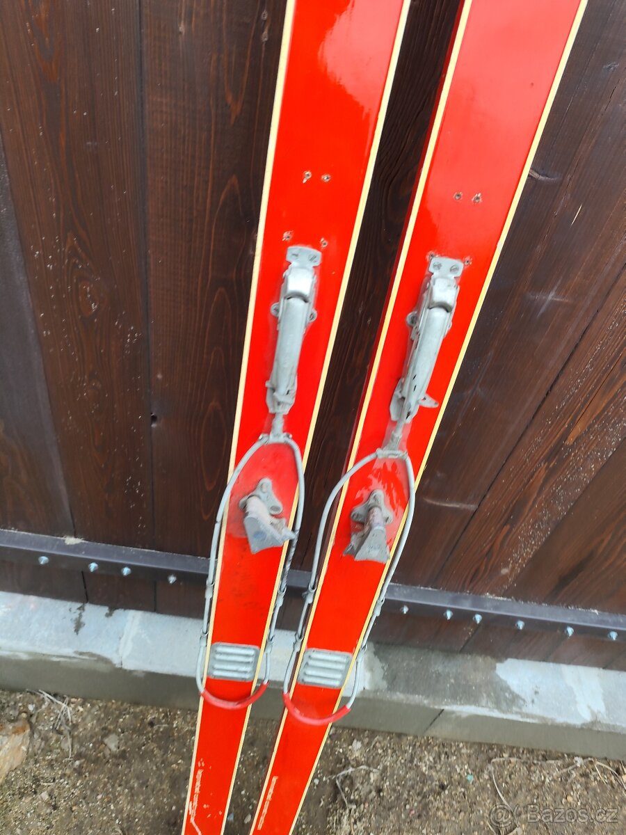 Staré lyže - 2