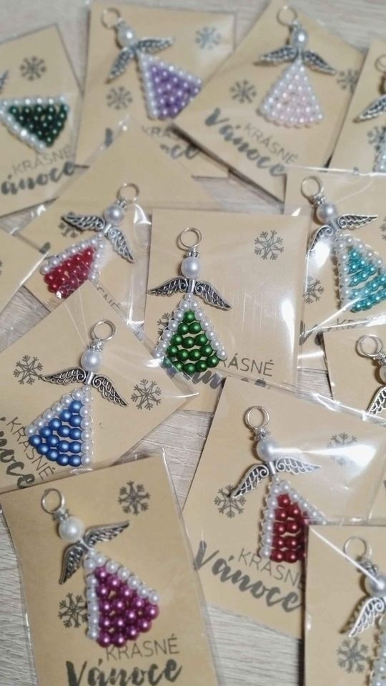 Andělíček z perliček krásné vánoce - 2