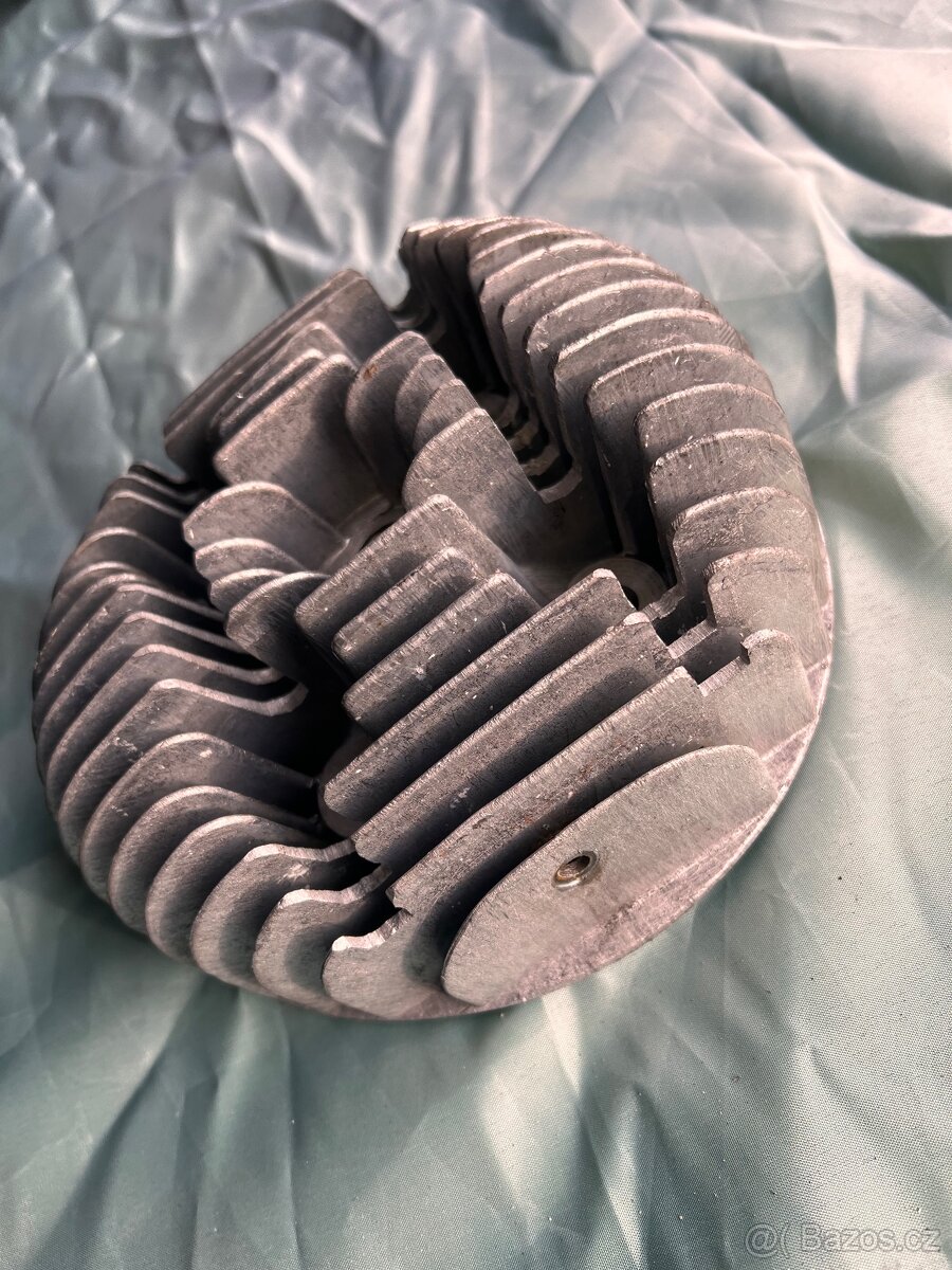 Hlava válce Jawa 559 - 2