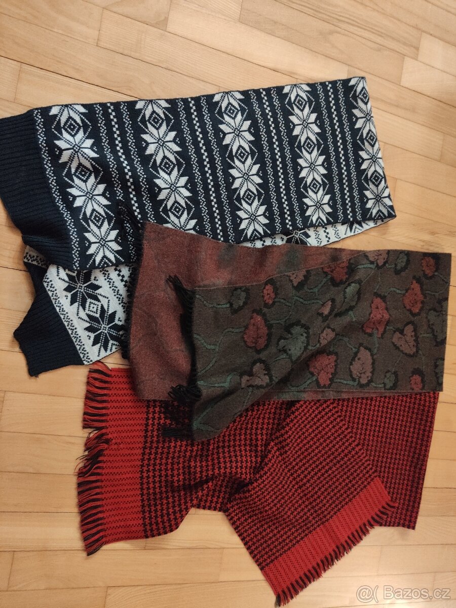 Tři kusy zimních šál - 2