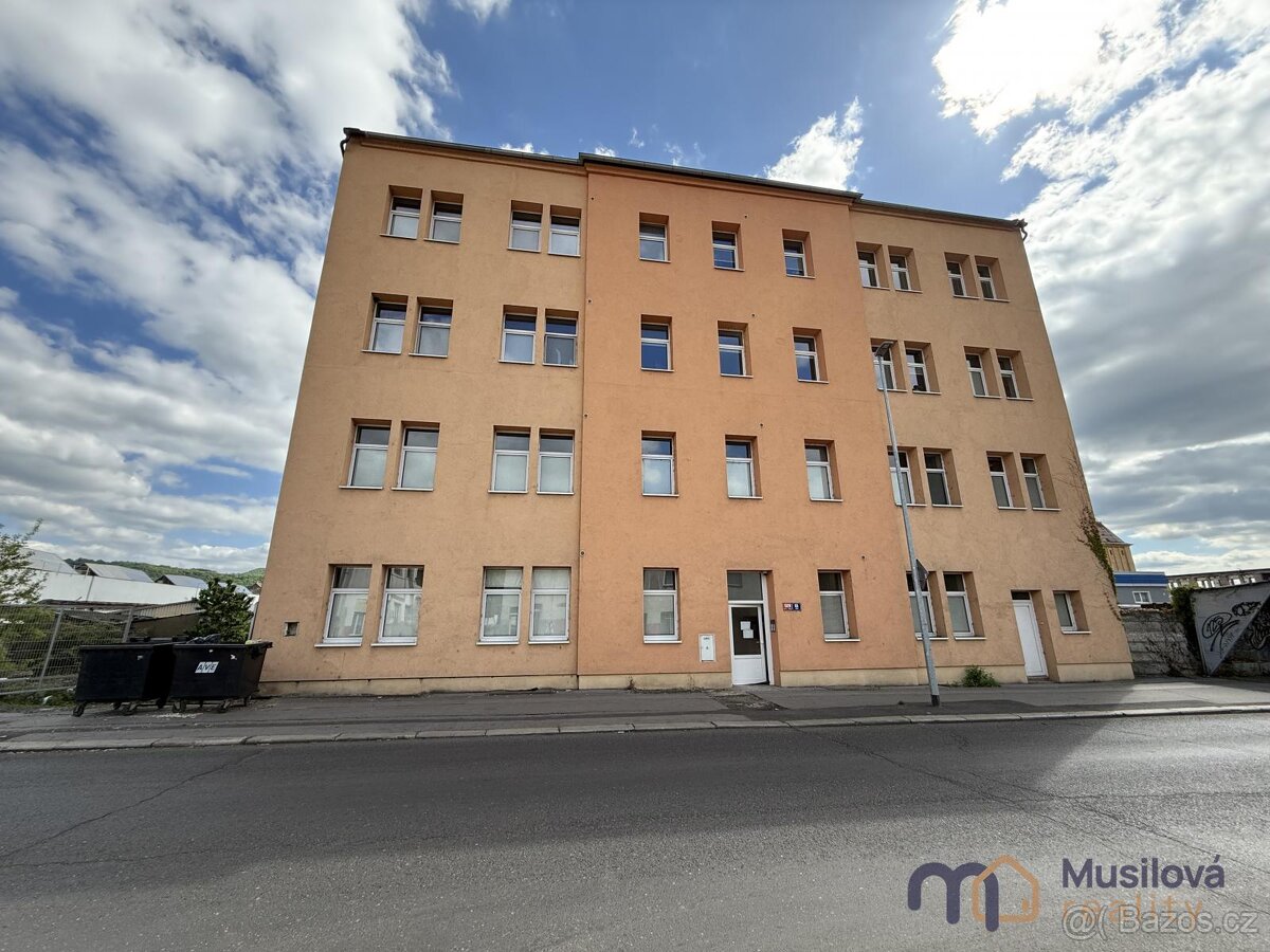 Pronájem bytu 2+kk 37 m2 - 2