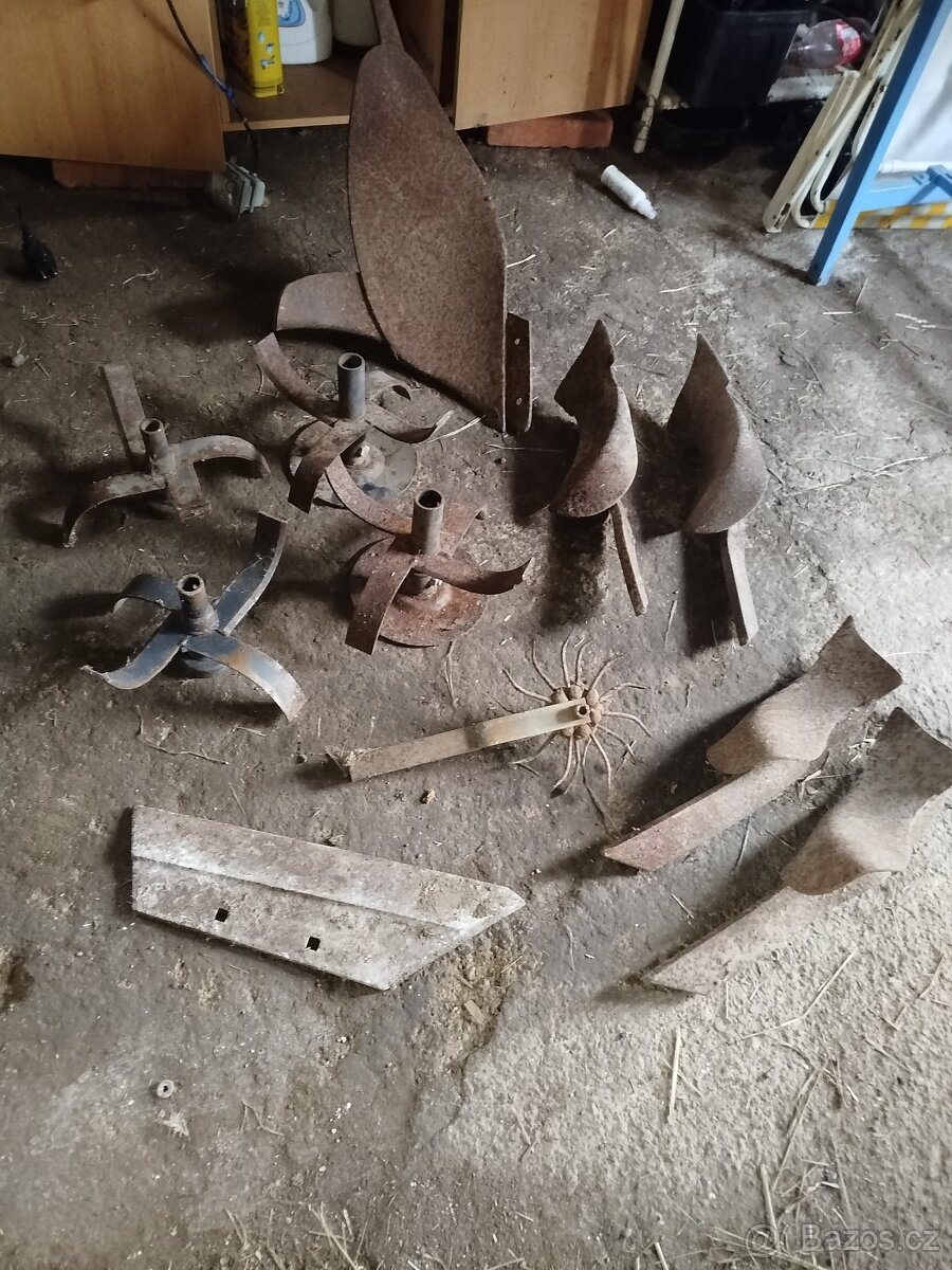 Malotraktor - Různé zemědělské součásti - 2