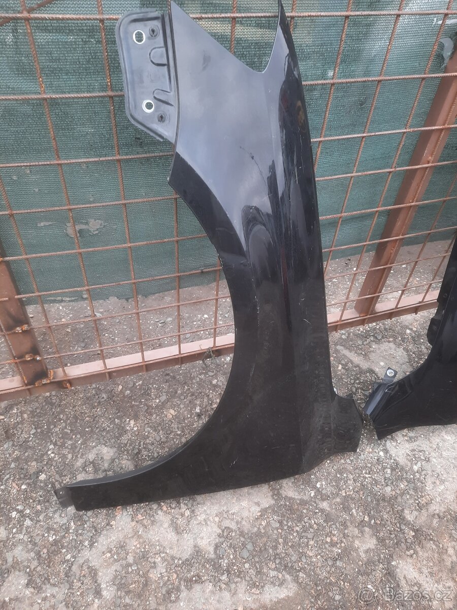 vw passat B7 predni blatniky - 2