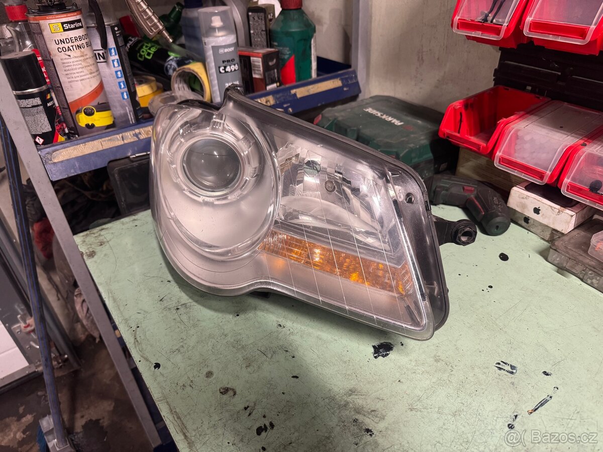 Přední světla touran facelift - 2