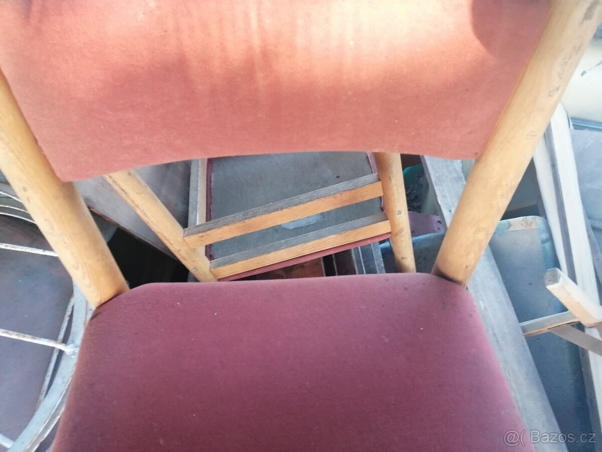 Retro dřevěné pevné židle - 2