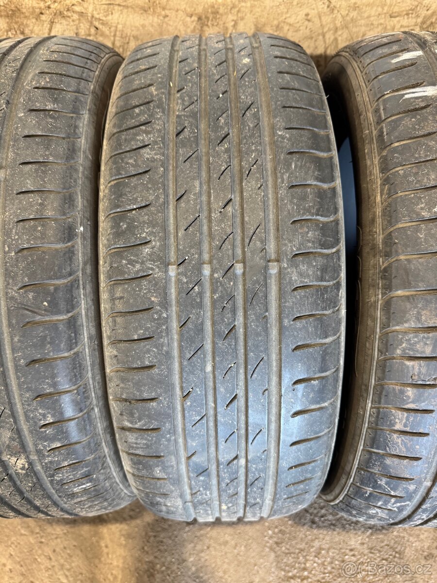 Nexen 205/55r16 letni - 2