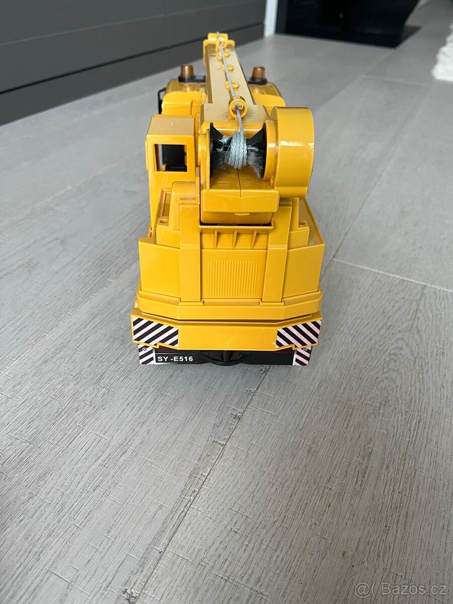 Double Eagle RC autojeřáb MAN RTR Žlutá - 2