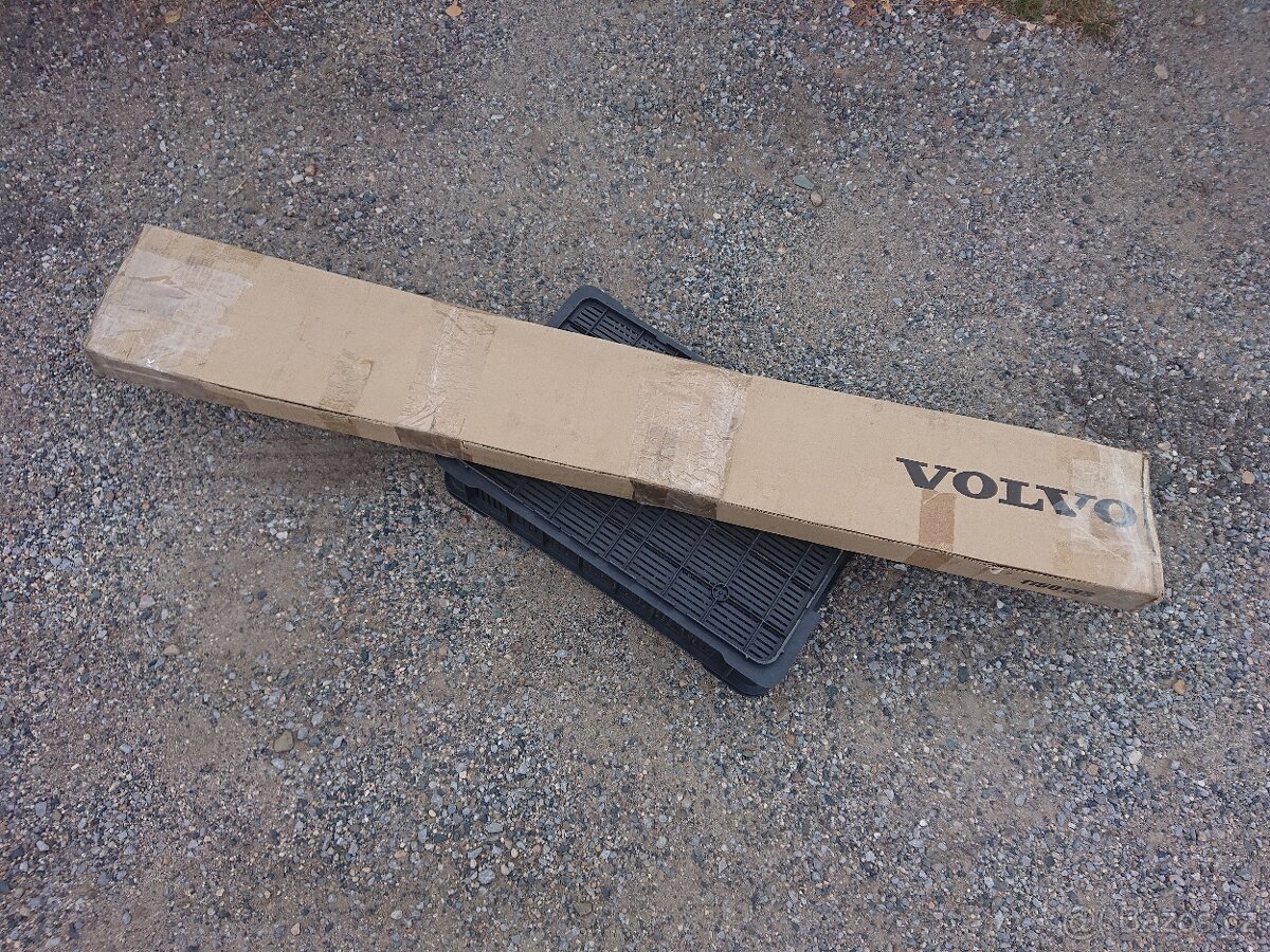Volvo V70/XC70 II - roleta kufru - 2