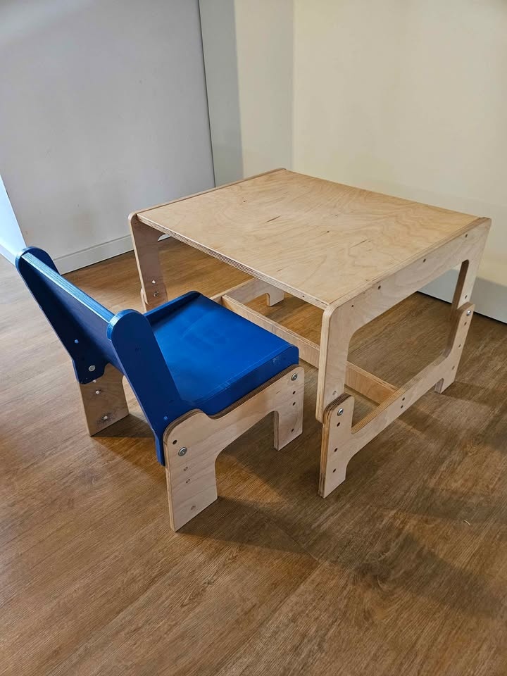 Dětský rostoucí stůl a židle - 2