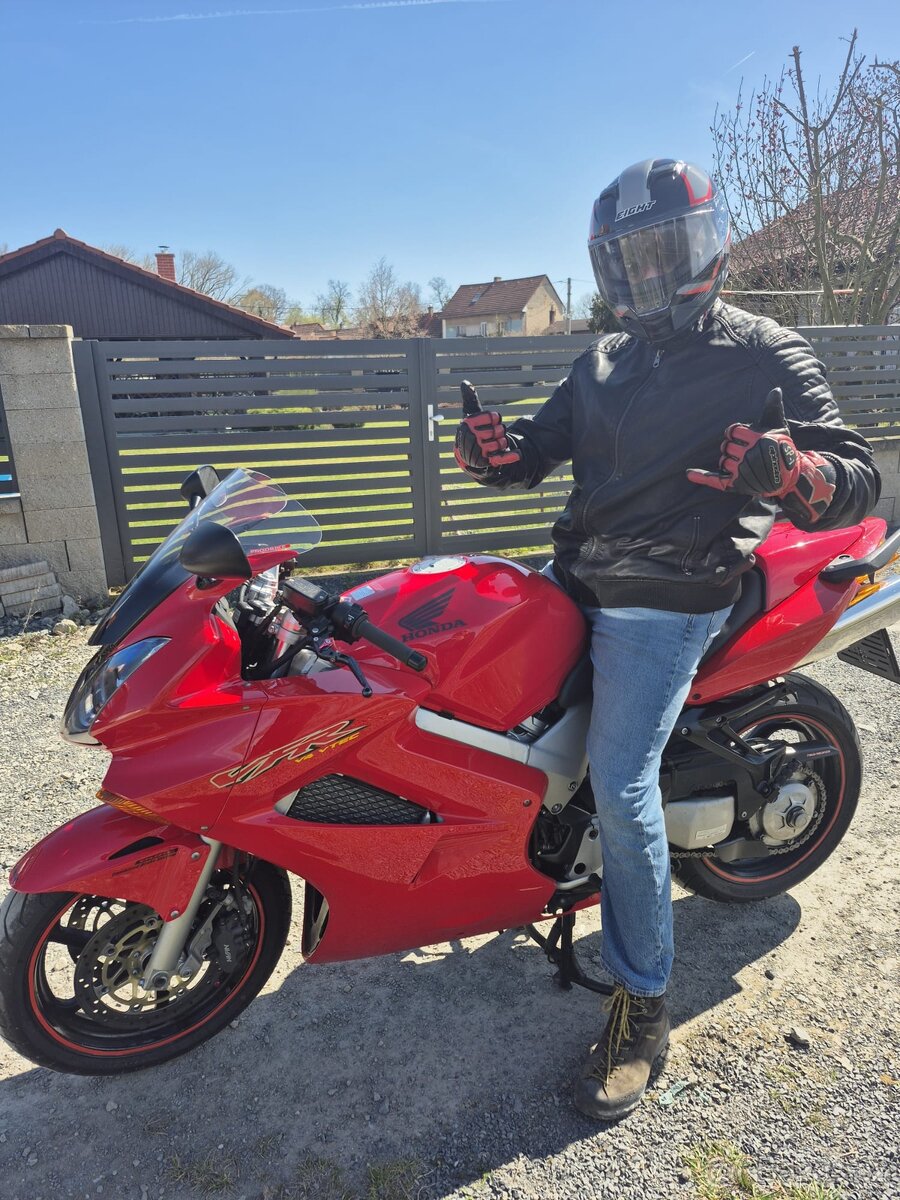 Honda VFR v4 VTEC 800 80Kw - 2