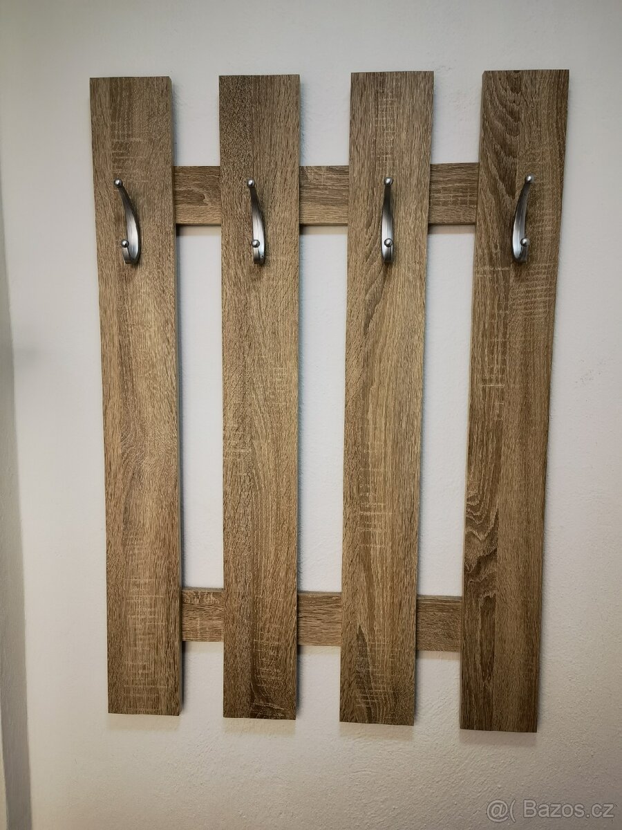 Předsíňový věšák - 2