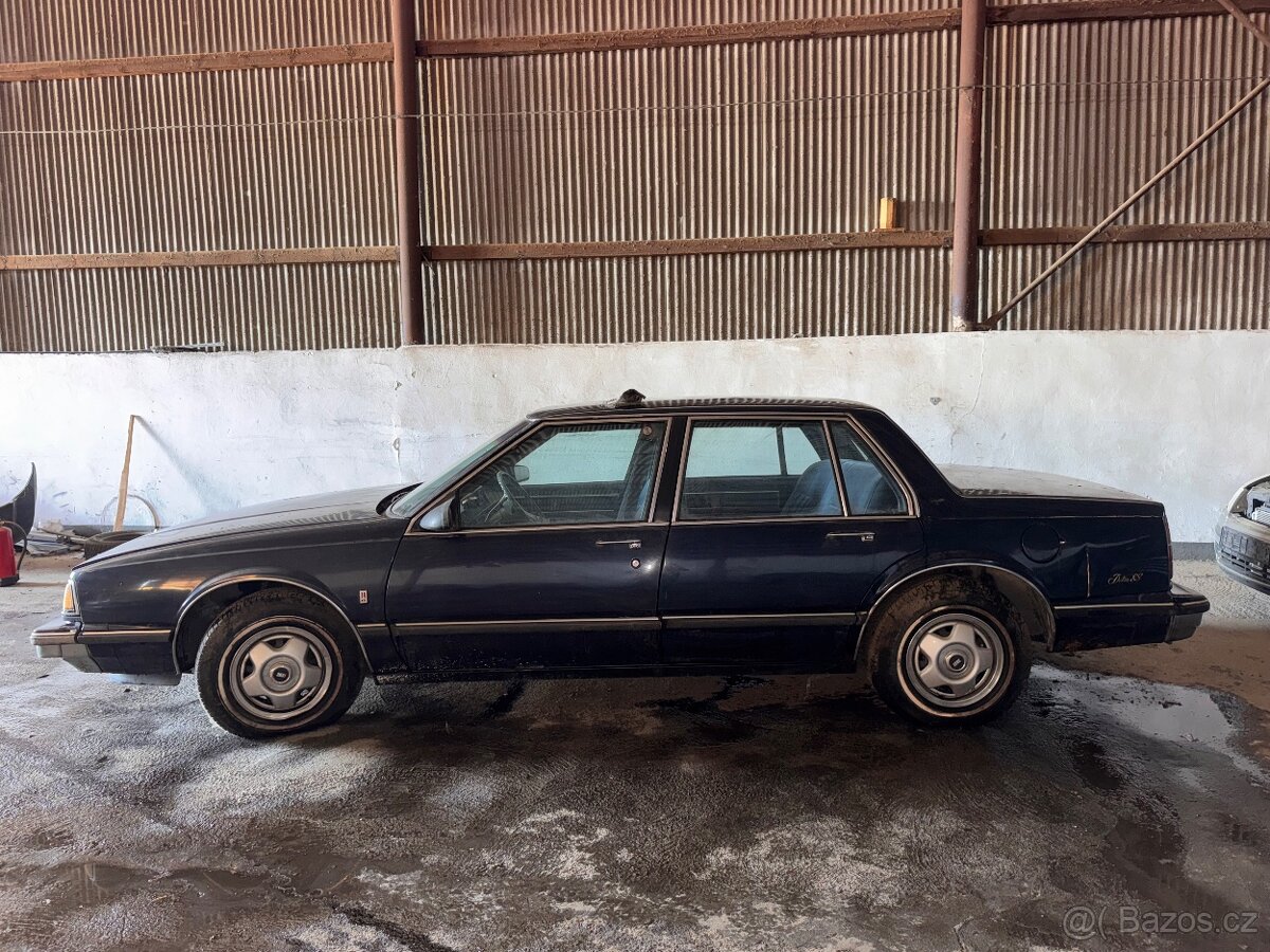 OLDSMOBILE DELTA 88 1987 - 2