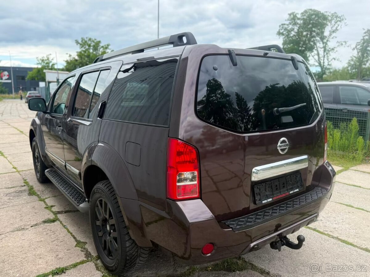 Nissan Pathfinder 3.0 dCi LE 170kw - 2