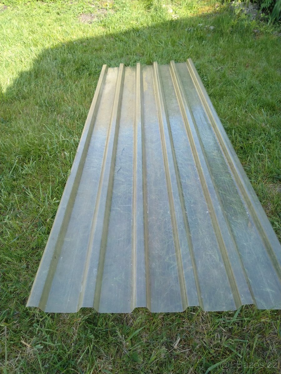 Sklolaminátové desky a trapézový polykarbonát - 2