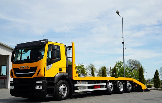 IVECO AD320S42 8x2 - plošina na přepravu vozidel a strojů - 2