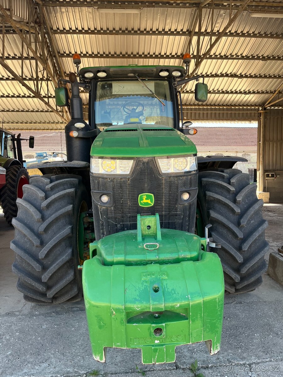JOHN DEERE 8370R - 2