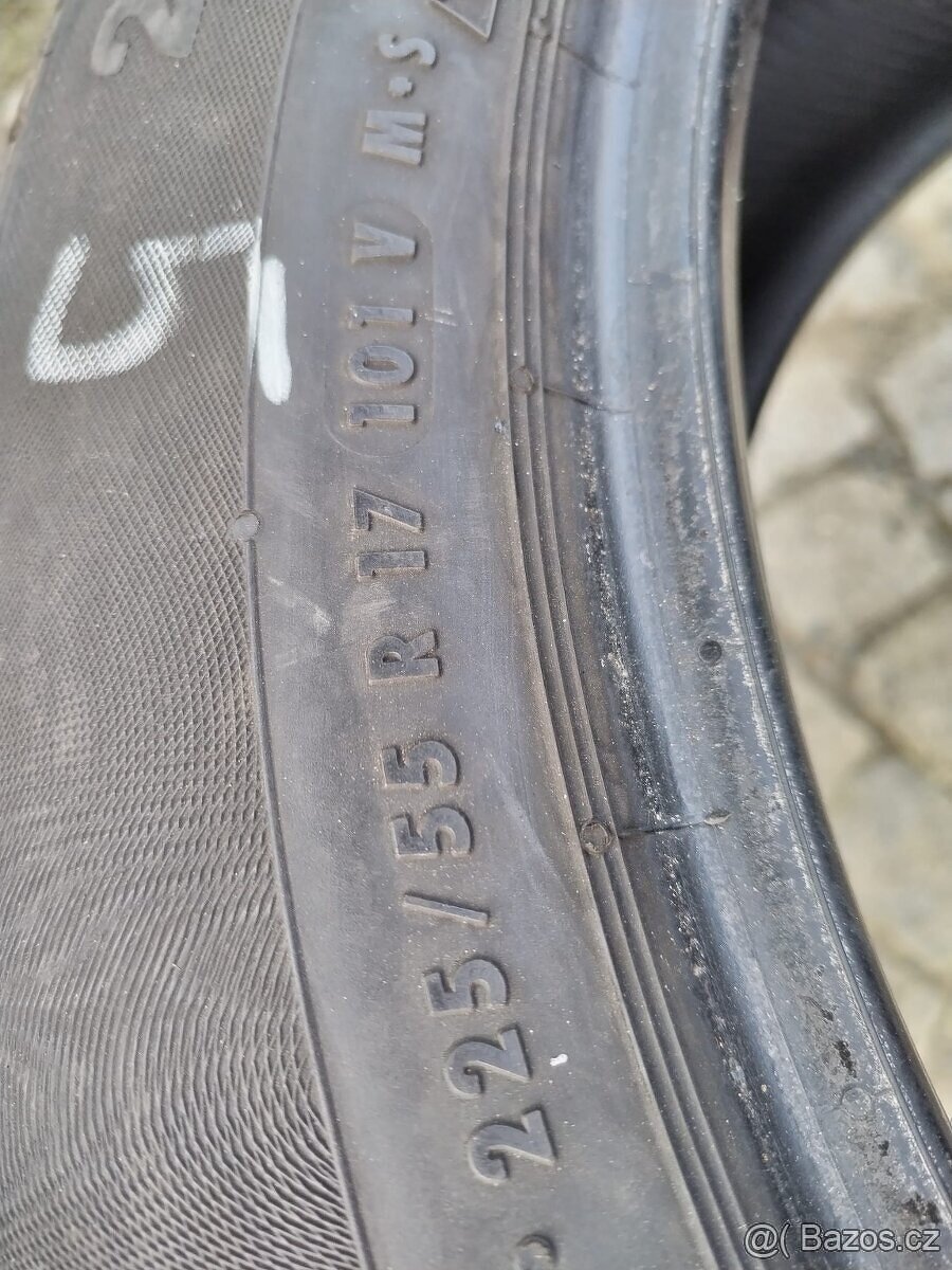 225/55/17 zimni pneu CONTI a DUNLOP 225/55 R17 - 2