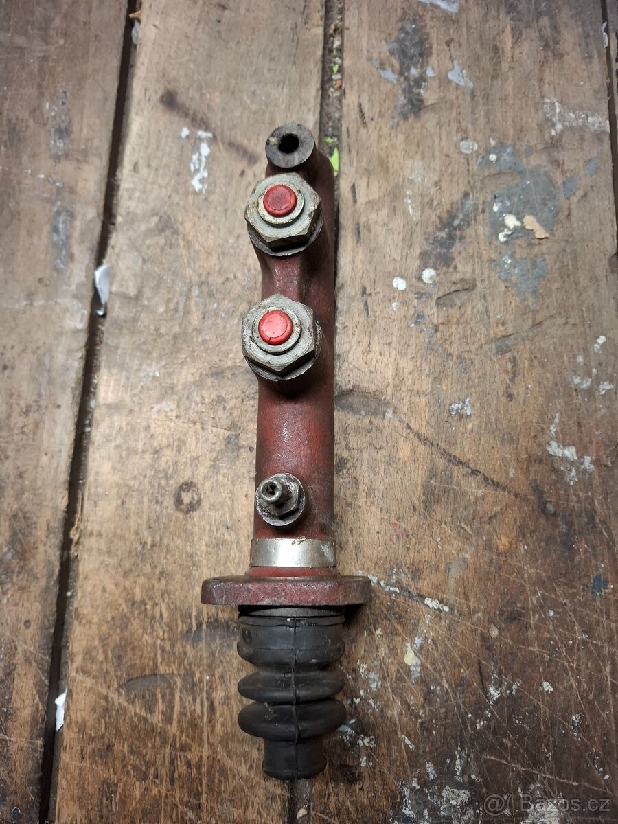 Hlavní brzdový válec Škoda 1203 - 2