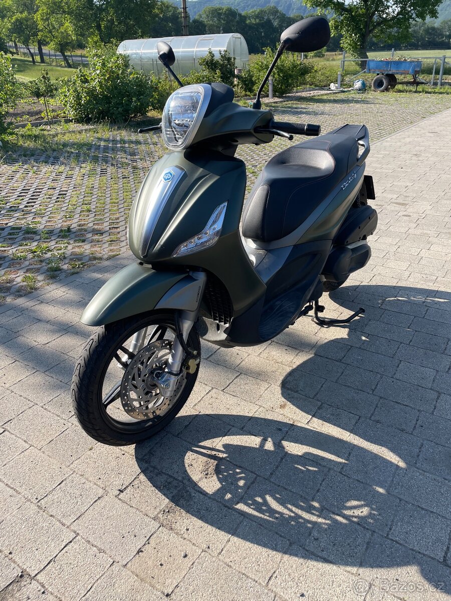 Piaggio Beverly 350 - 2
